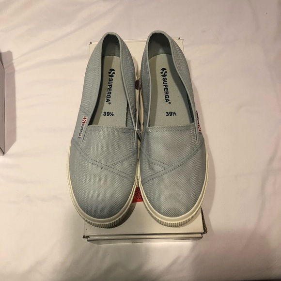 Women’s Superga sneakers size 8.5 - Picture 2 of 3